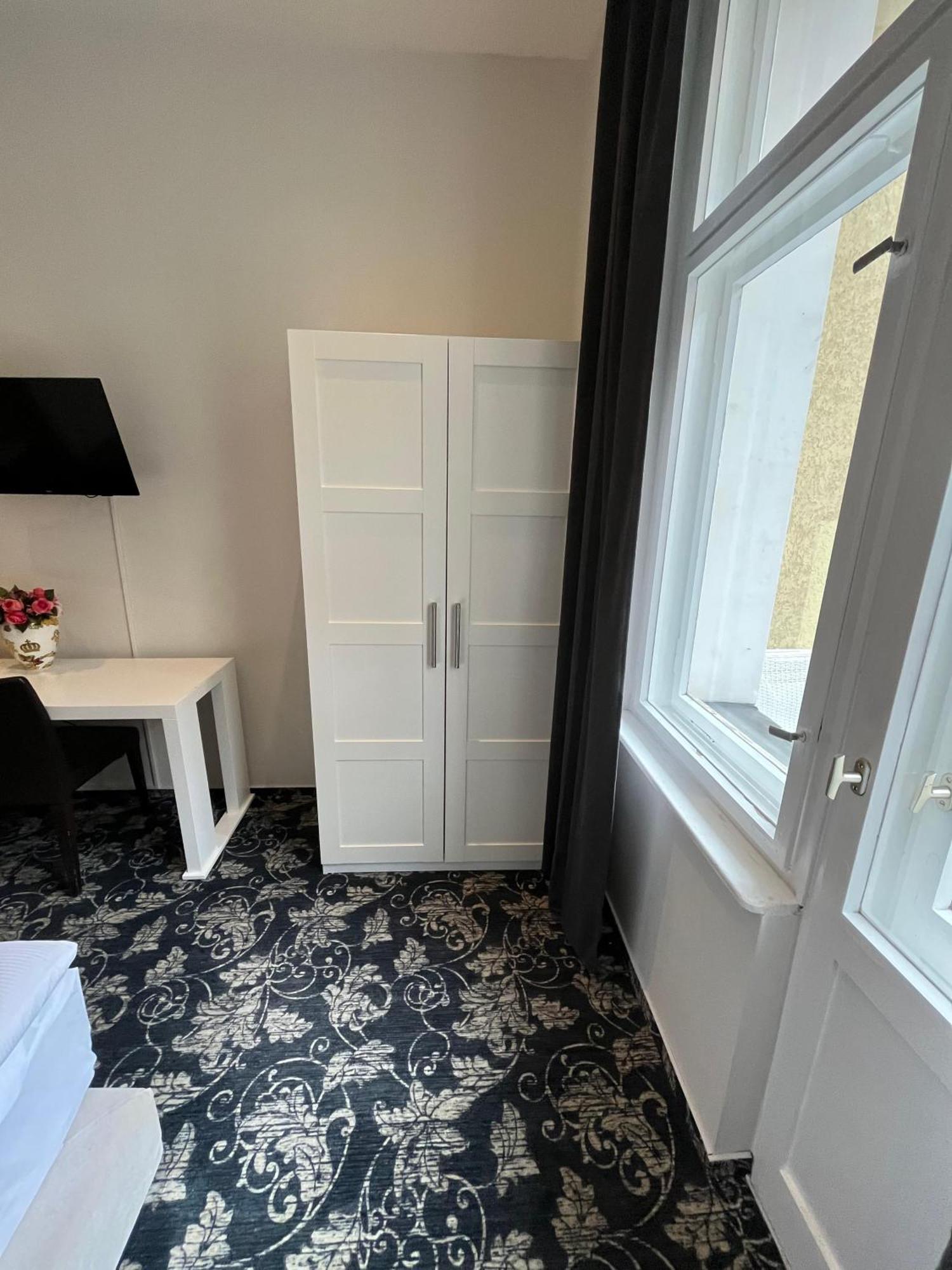 Hotel Gasteiner Hof Berlin Ngoại thất bức ảnh
