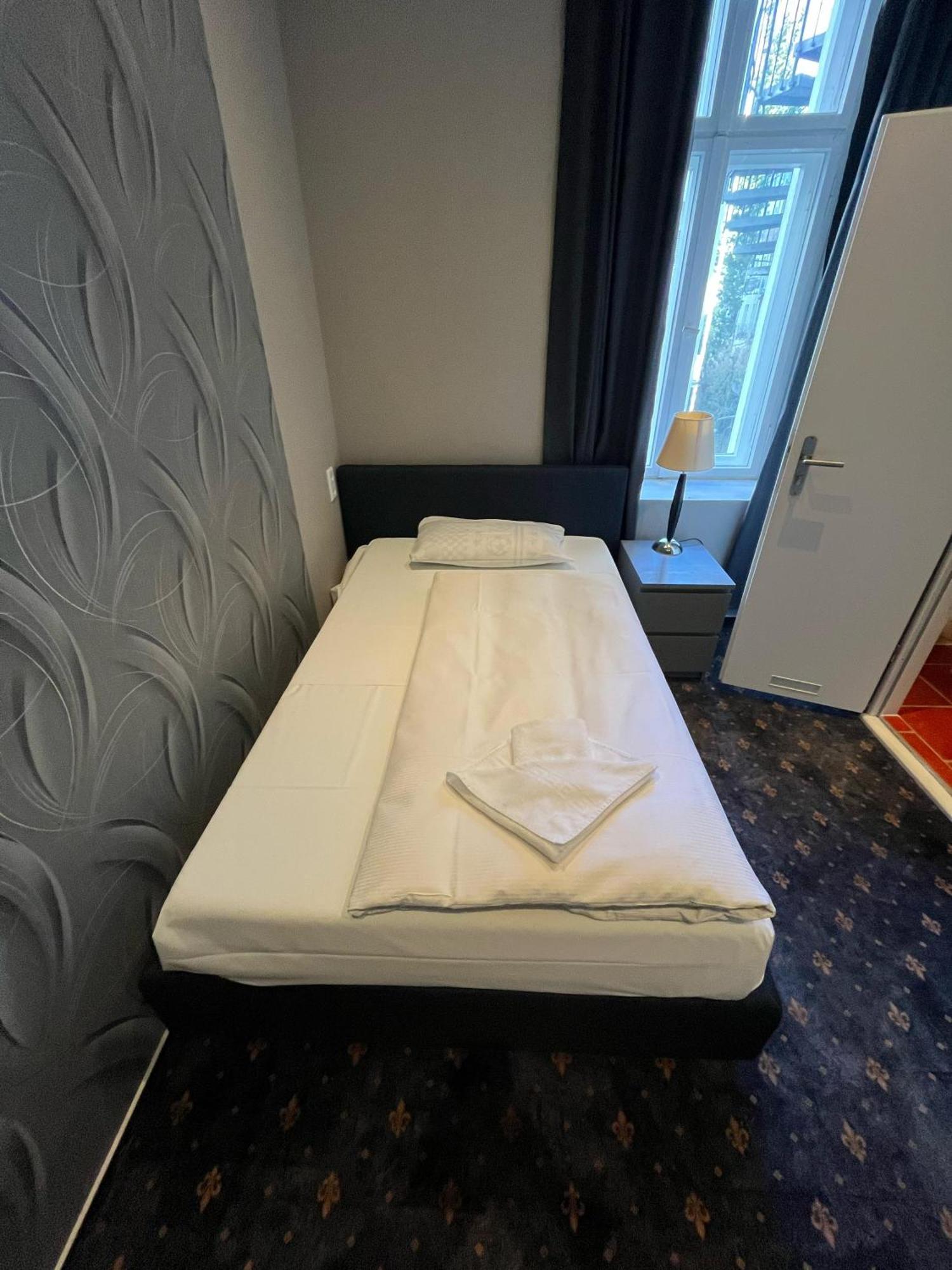 Hotel Gasteiner Hof Berlin Ngoại thất bức ảnh